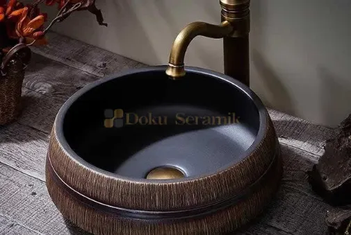 Private Collection Ceramics -0067